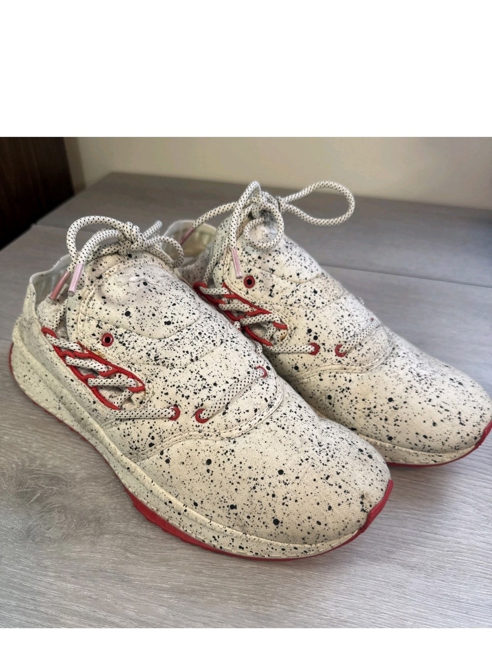 Puma Blaze of Glory White Speckled Running Shoes Men’s Size 12 Red Black
